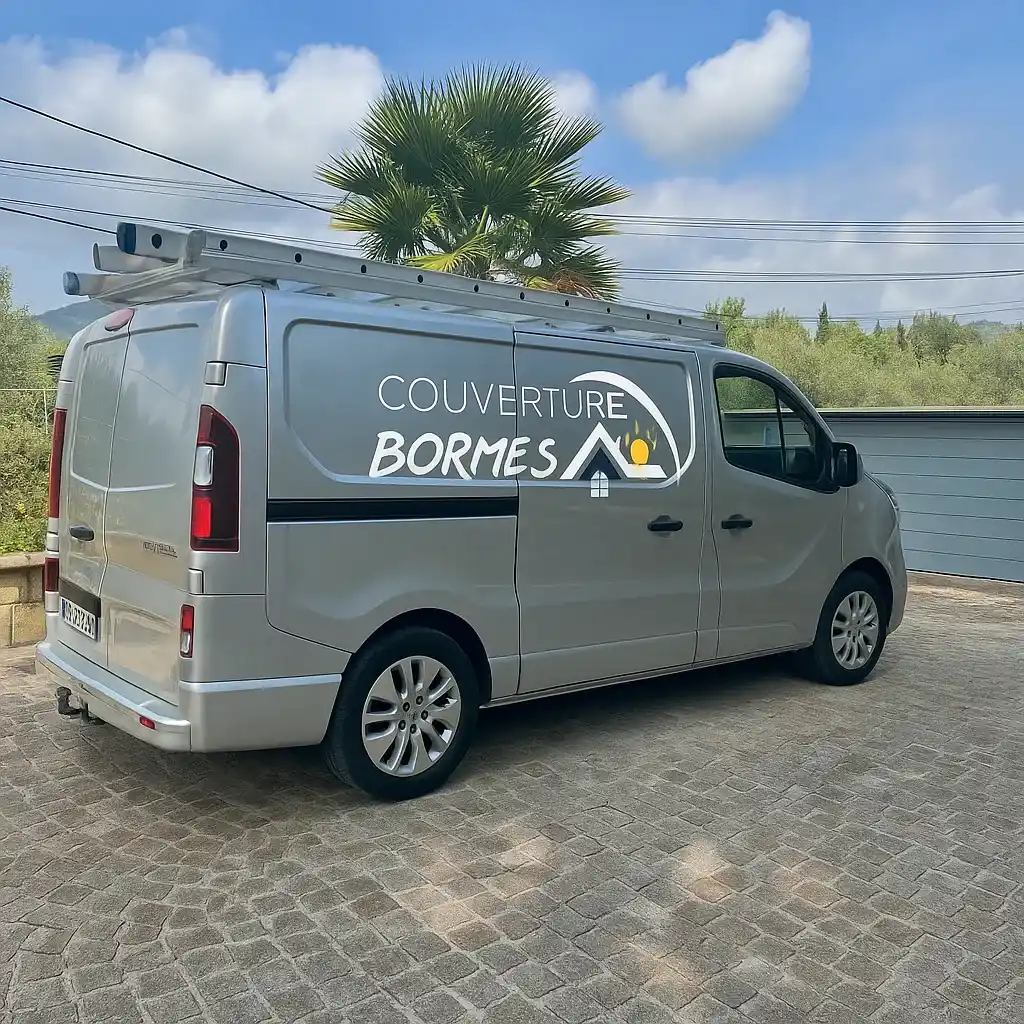 couvreur au lavandou camionnette